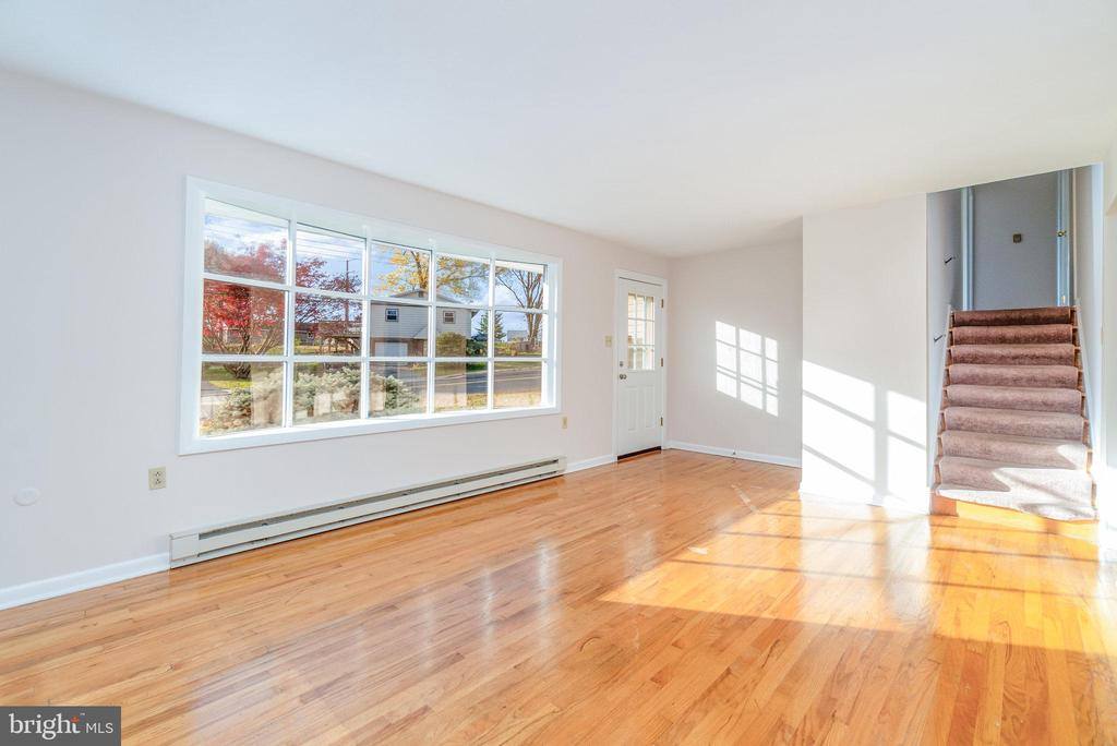 118 Kim Acres Drive, Mechanicsburg, PA 17055