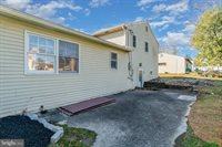 118 Kim Acres Drive, Mechanicsburg, PA 17055