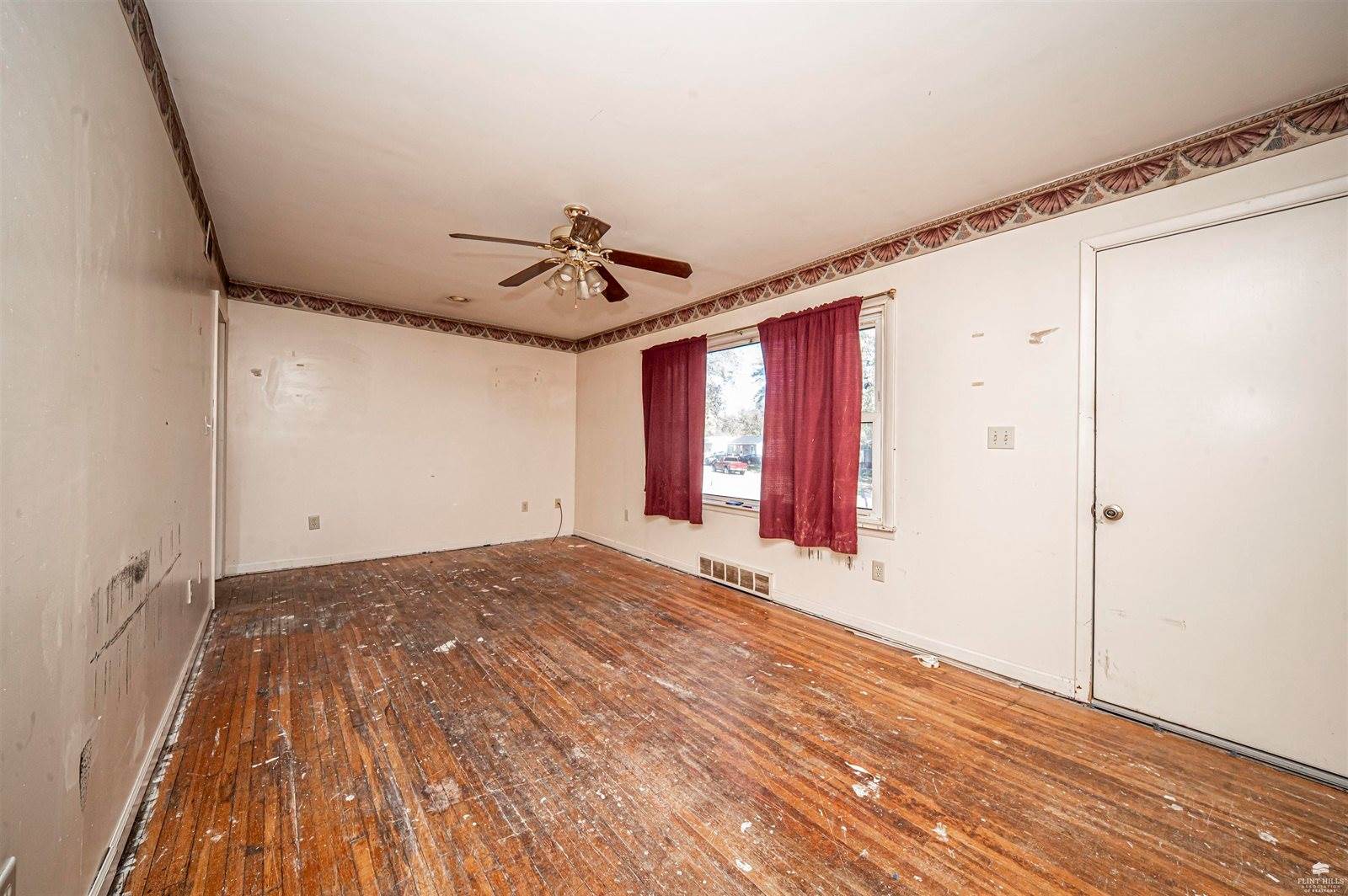 1221 Pershing Drive, Junction City, KS 66441