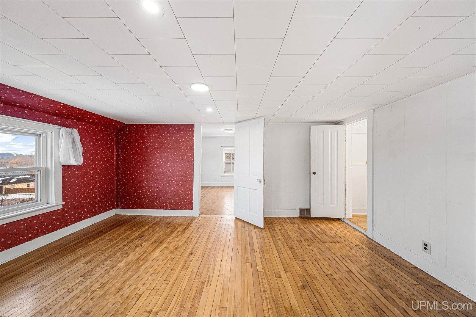 367 County Road, Negaunee, MI 49866