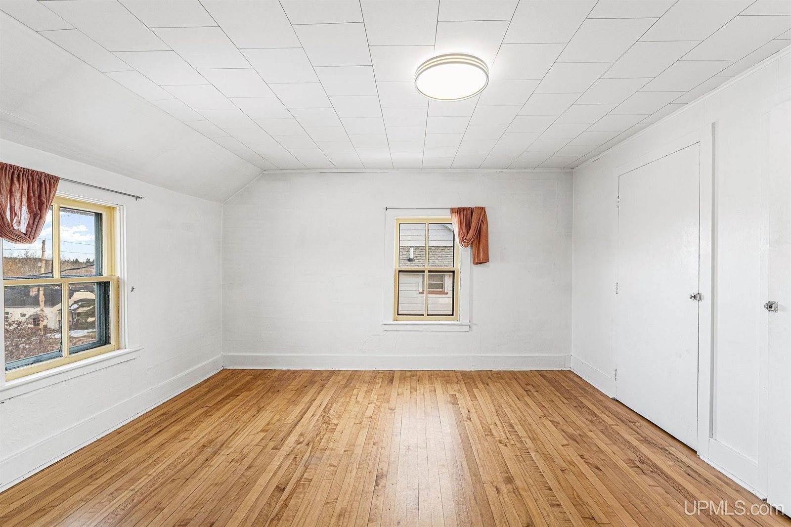 367 County Road, Negaunee, MI 49866