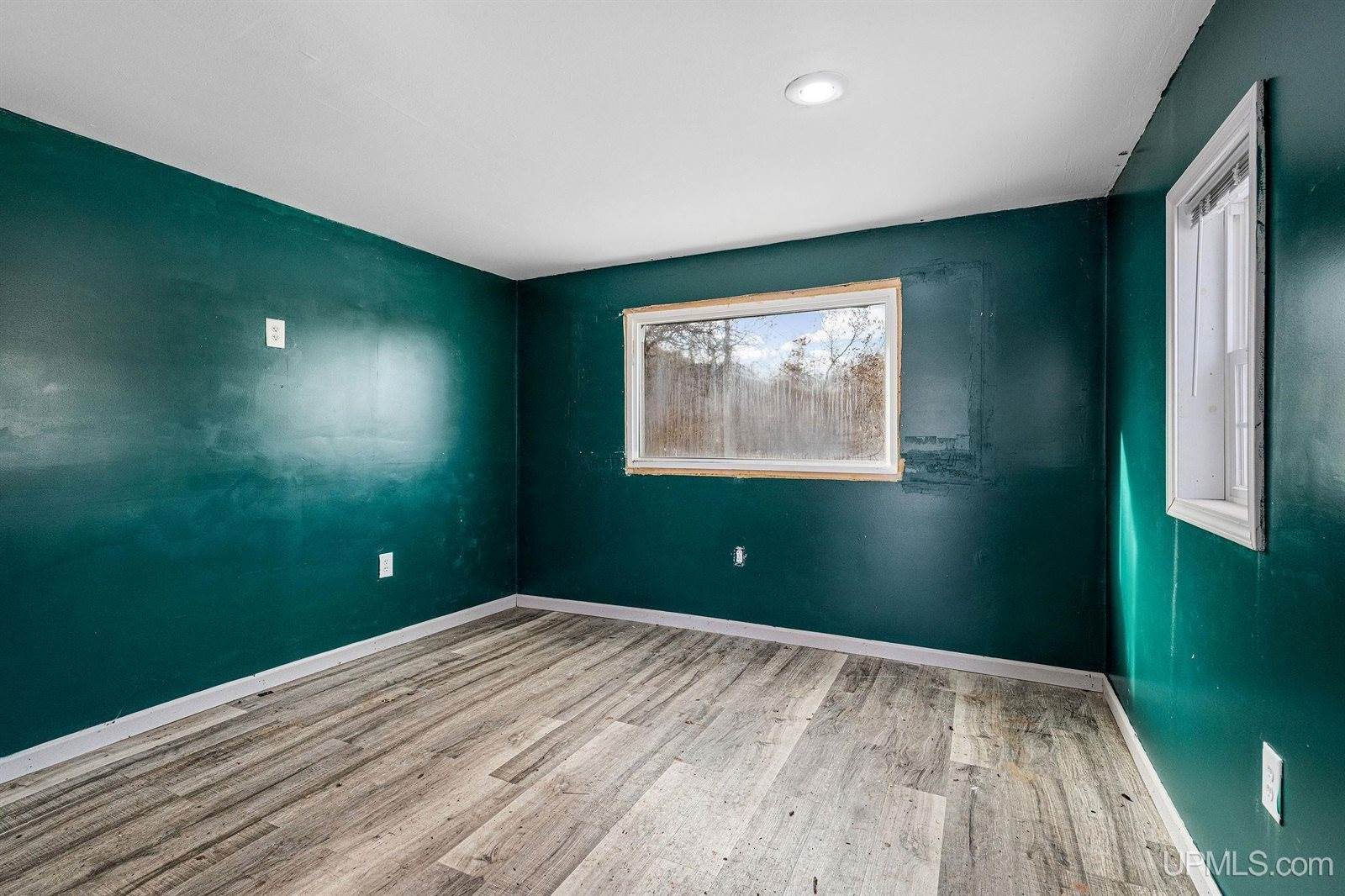 367 County Road, Negaunee, MI 49866