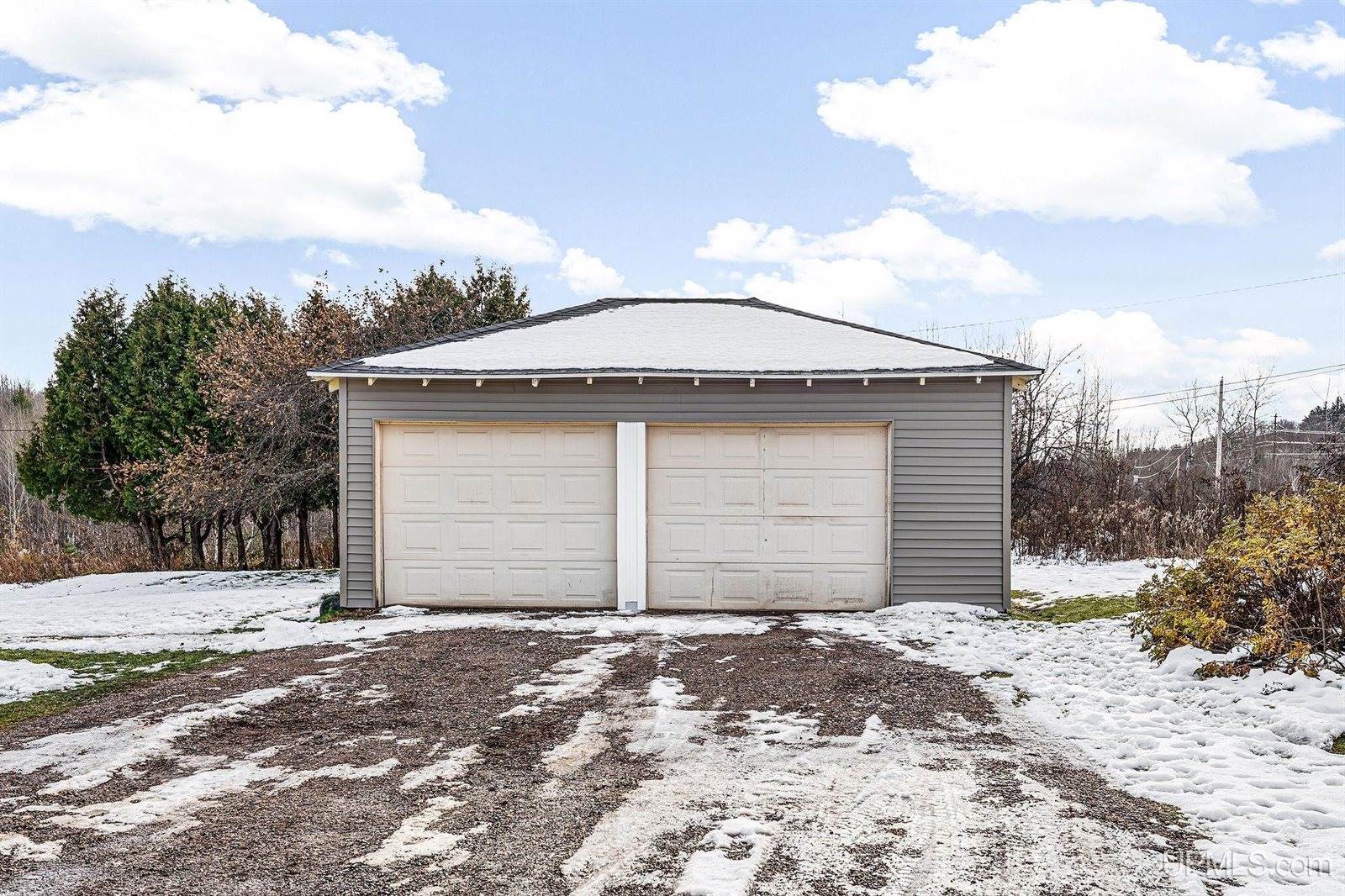 367 County Road, Negaunee, MI 49866