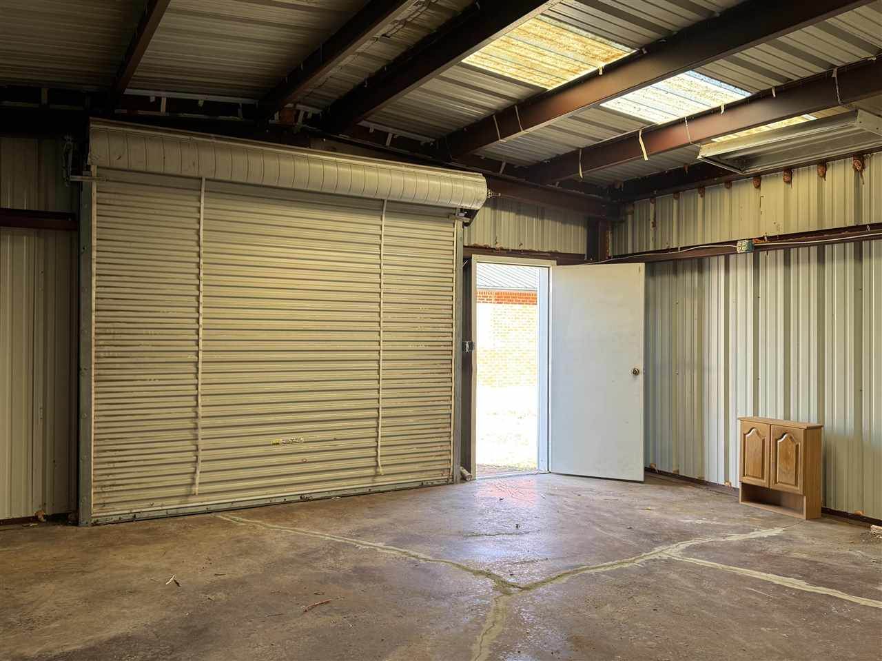 203 Maple St, Elgin, OK 73538