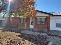 203 Maple St, Elgin, OK 73538