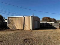 203 Maple St, Elgin, OK 73538