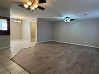 203 Maple St, Elgin, OK 73538