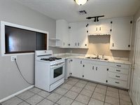 203 Maple St, Elgin, OK 73538