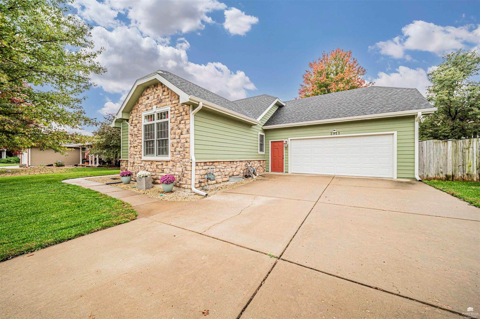 1311 Meadow Lane, Abilene, KS 67410