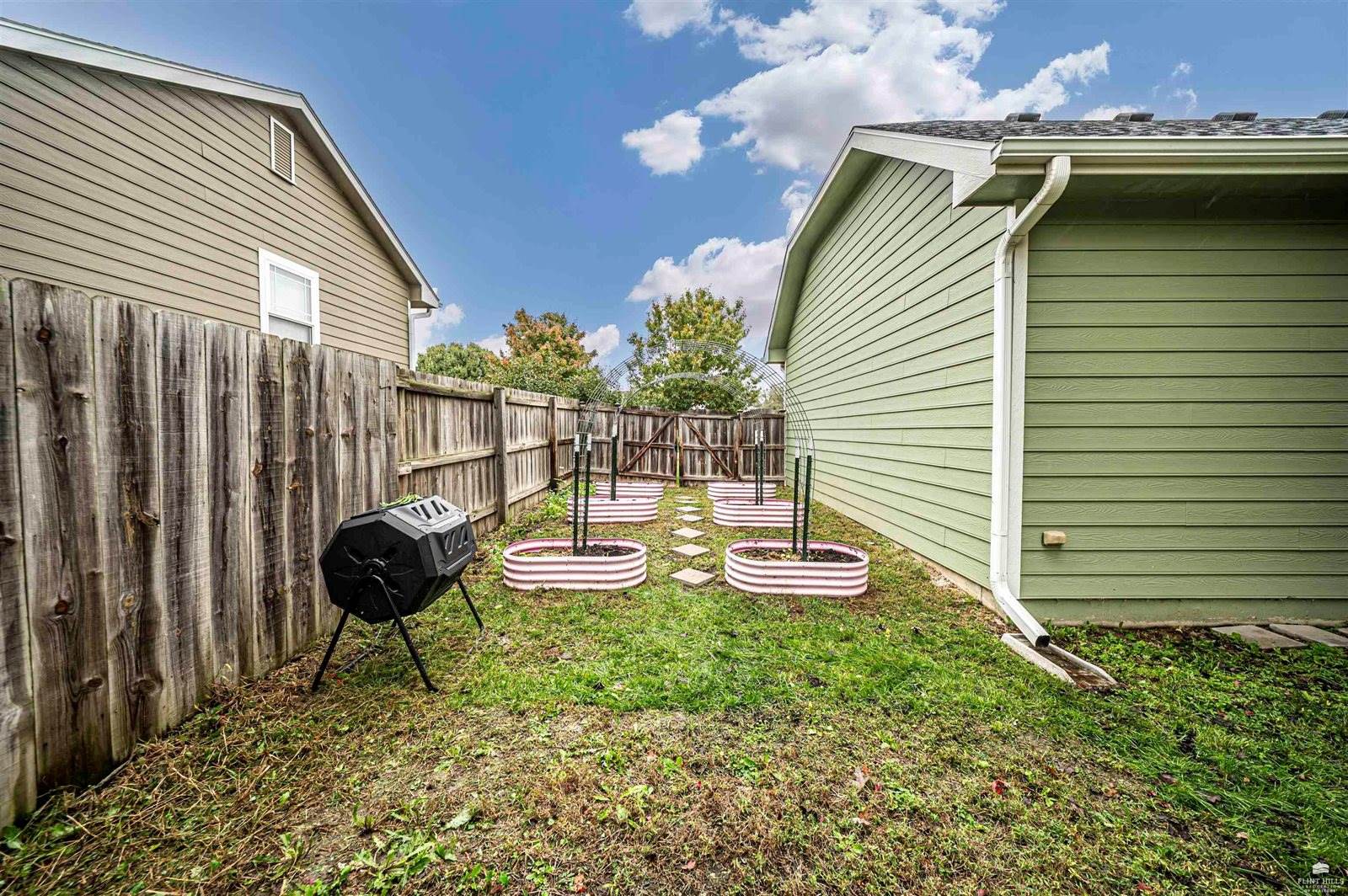 1311 Meadow Lane, Abilene, KS 67410