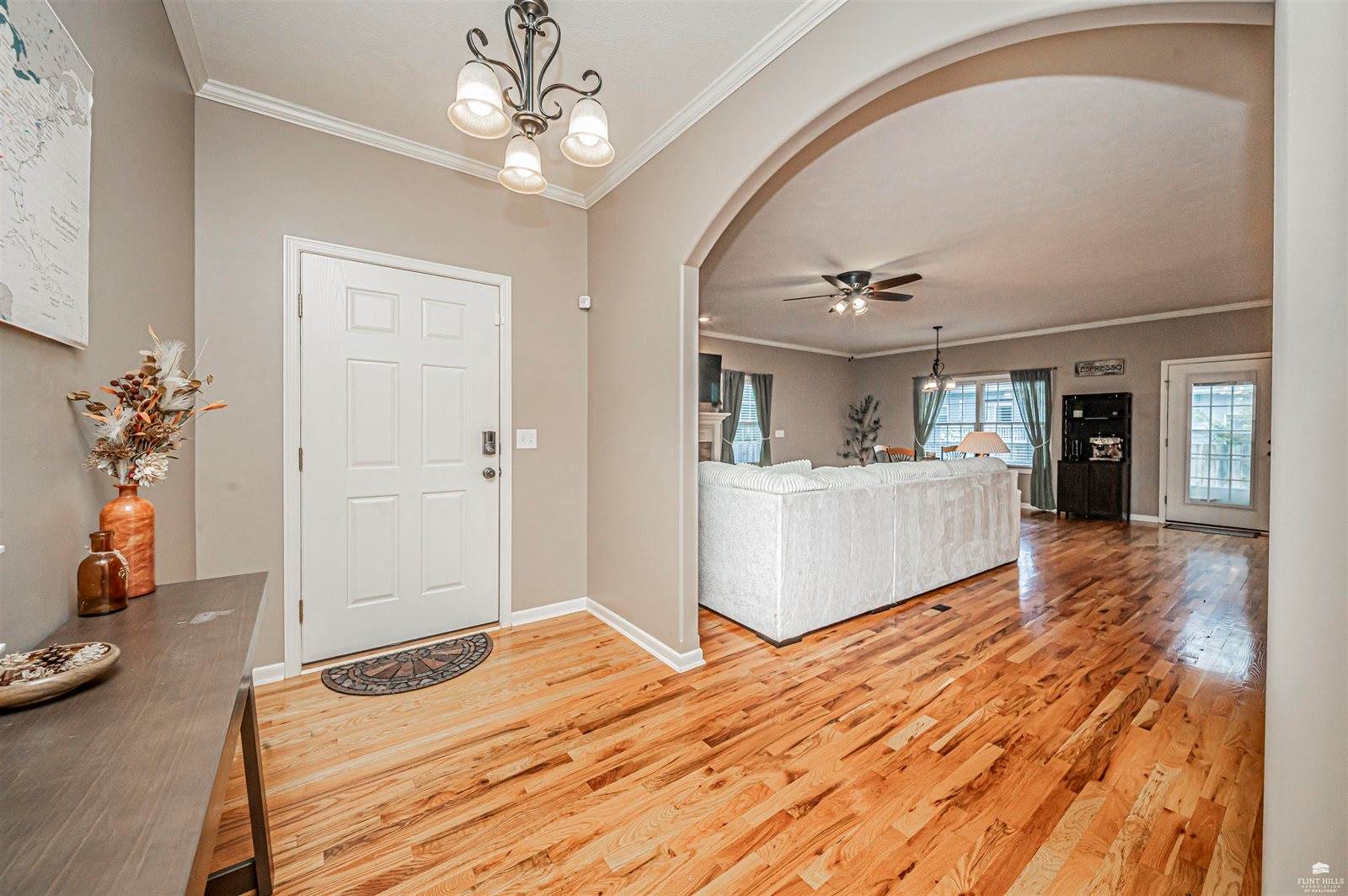 1311 Meadow Lane, Abilene, KS 67410