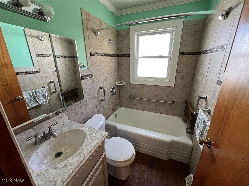 3895 Avalon Court, Austintown, OH 44515