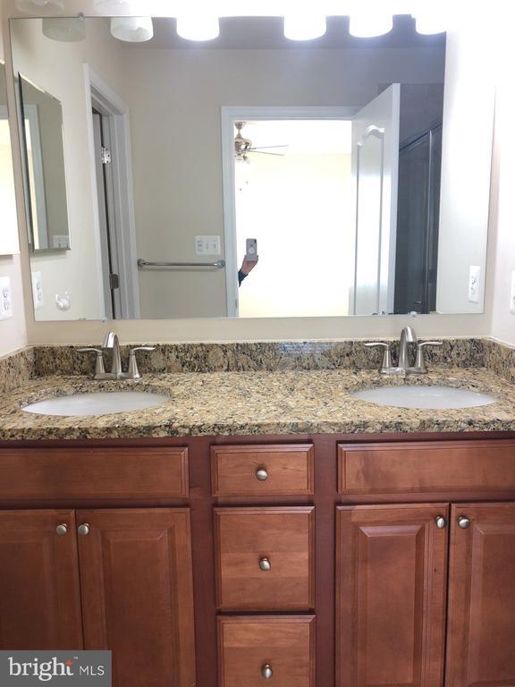 7242 Brinley Way, Hanover, MD 21076