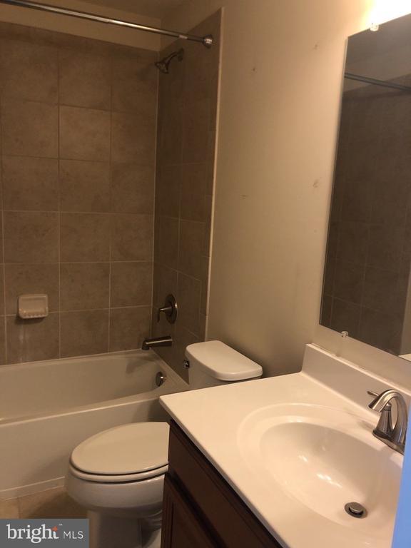 7242 Brinley Way, Hanover, MD 21076