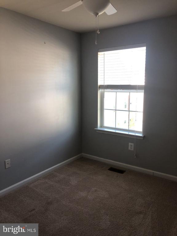 7242 Brinley Way, Hanover, MD 21076