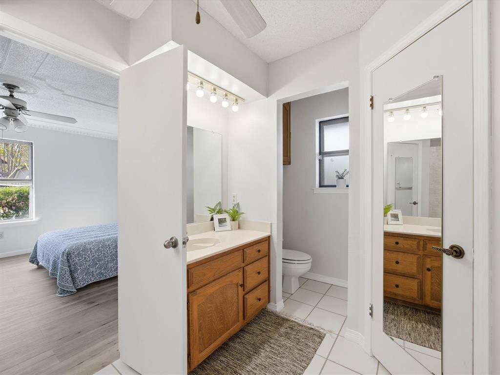 7124 Meadow Park North, North Richland Hills, TX 76180