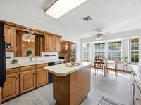 7124 Meadow Park North, North Richland Hills, TX 76180