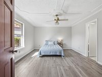 7124 Meadow Park North, North Richland Hills, TX 76180