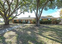 7124 Meadow Park North, North Richland Hills, TX 76180