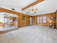 7124 Meadow Park North, North Richland Hills, TX 76180