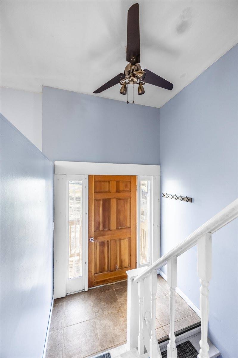 31 Hillcrest Drive, Hermon, ME 04401