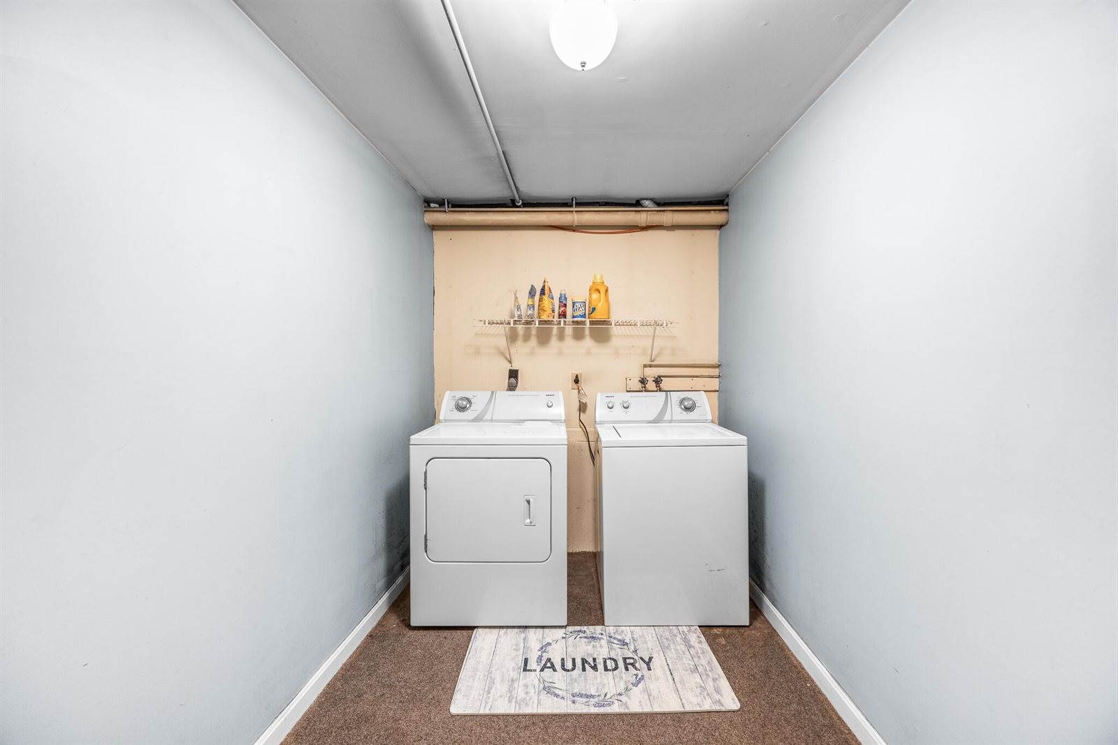 31 Hillcrest Drive, Hermon, ME 04401