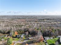 31 Hillcrest Drive, Hermon, ME 04401