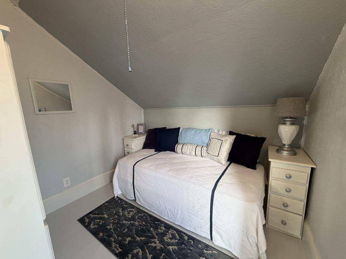 4 Lancaster Avenue, Guilford, ME 04443