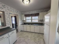 4 Lancaster Avenue, Guilford, ME 04443