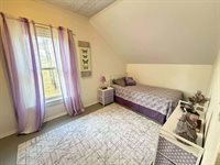 4 Lancaster Avenue, Guilford, ME 04443