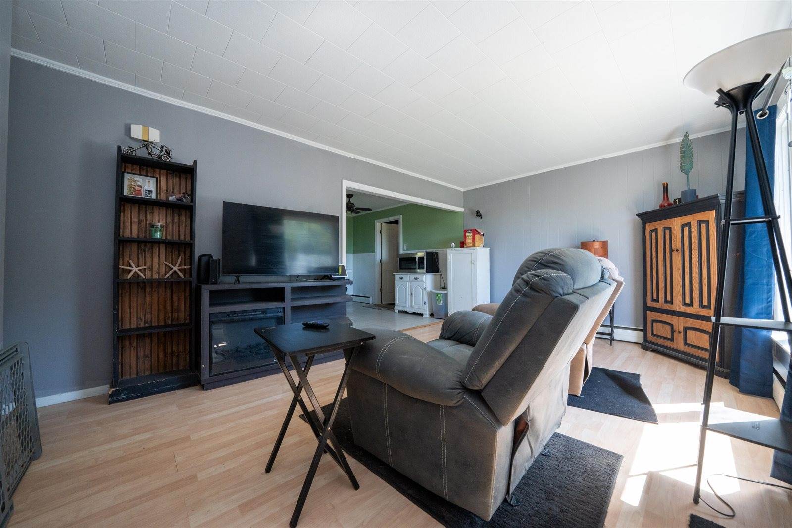 455 Billings Road, Hermon, ME 04401