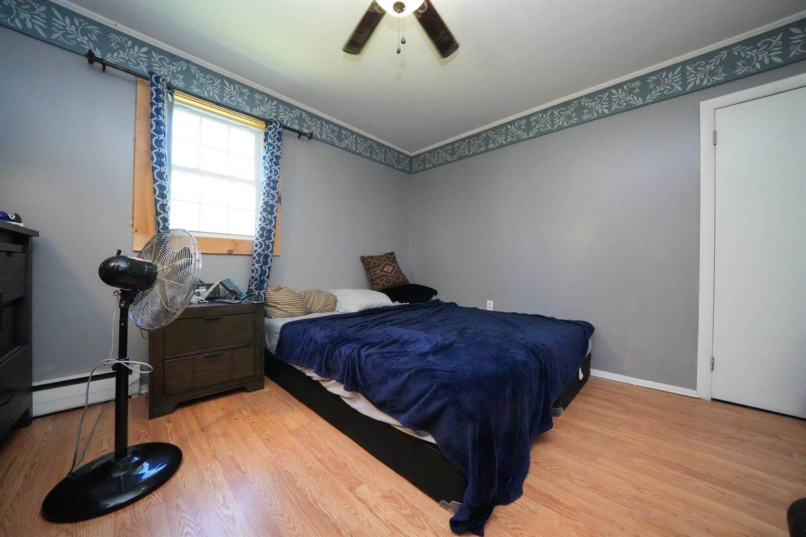 455 Billings Road, Hermon, ME 04401