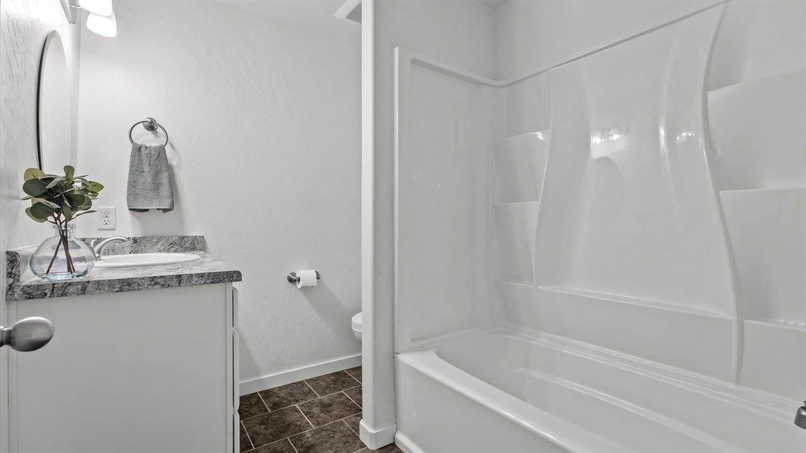 466 El Jardin Lane, Clifton, CO 81520