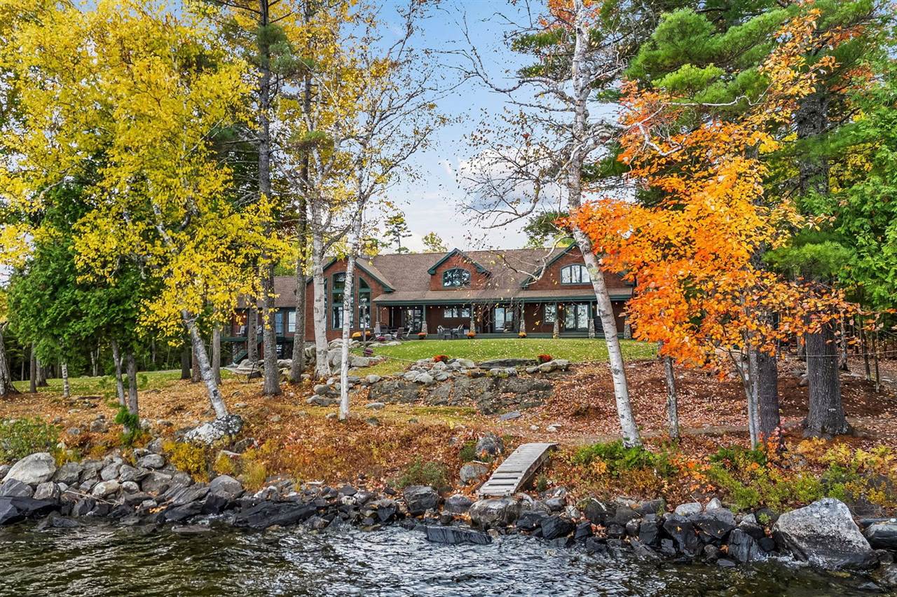 11 Salmon Road, Dover-Foxcroft, ME 04426