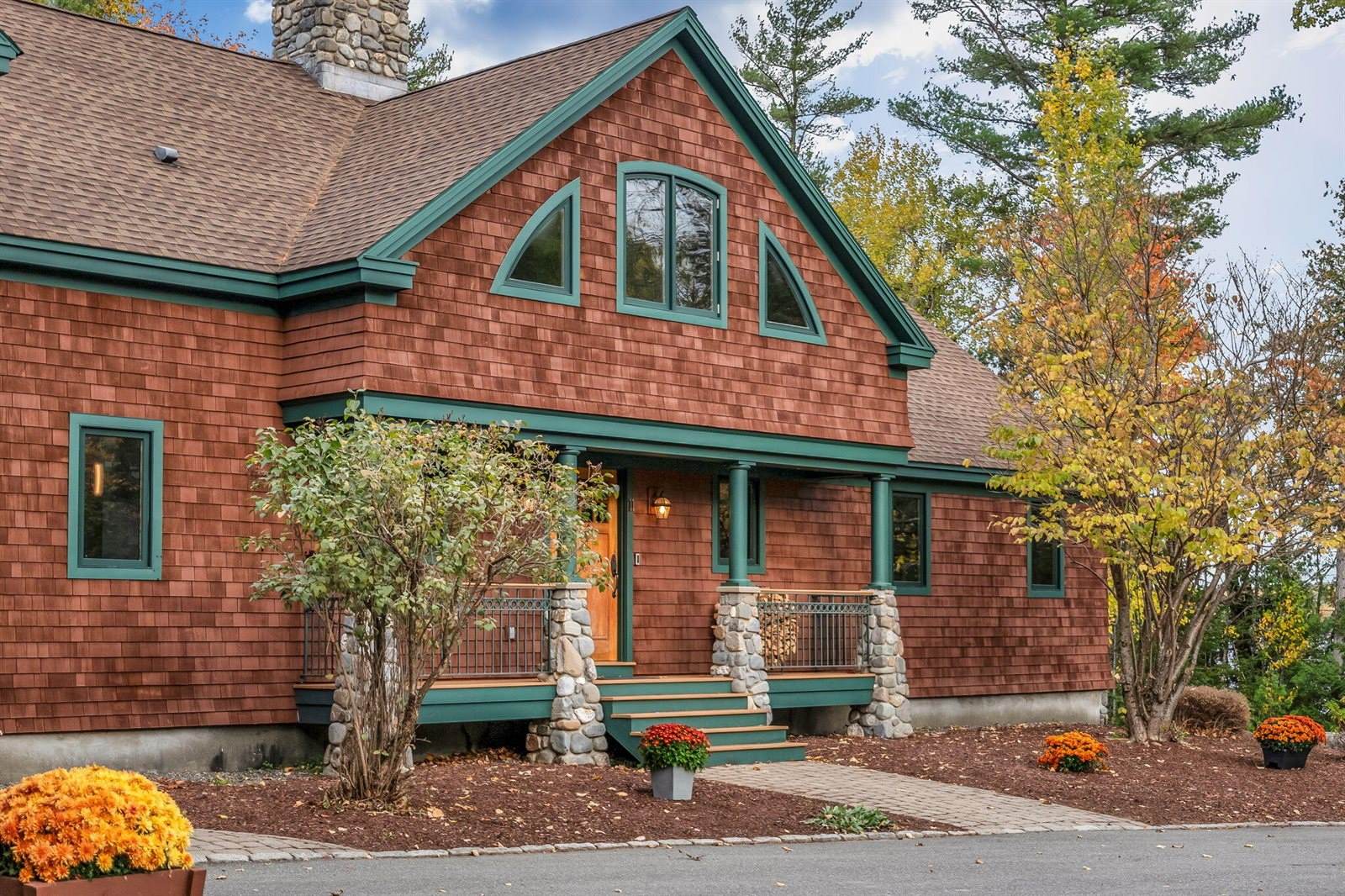 11 Salmon Road, Dover-Foxcroft, ME 04426