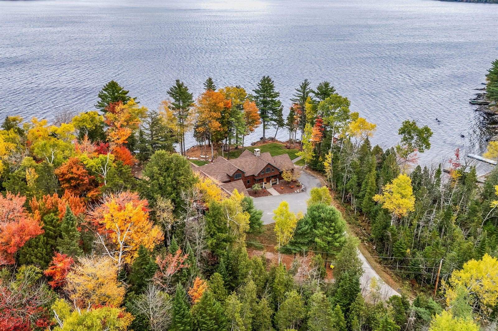 11 Salmon Road, Dover-Foxcroft, ME 04426