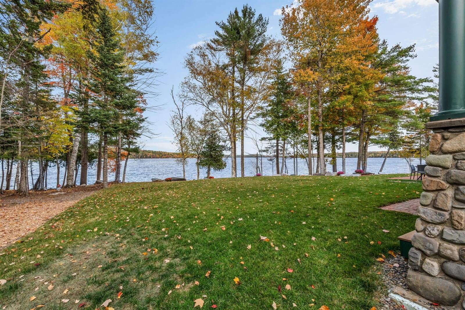 11 Salmon Road, Dover-Foxcroft, ME 04426