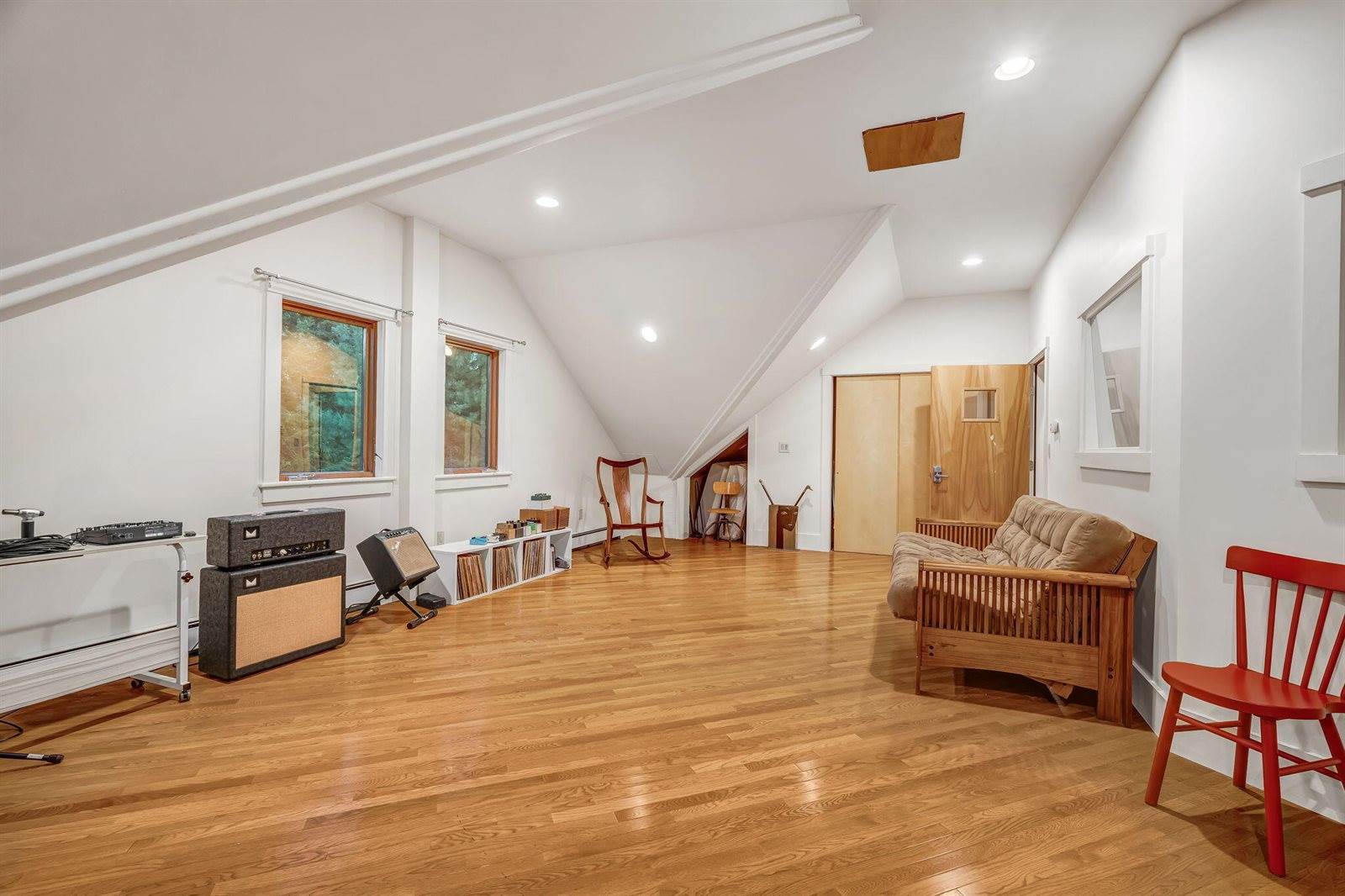 11 Salmon Road, Dover-Foxcroft, ME 04426