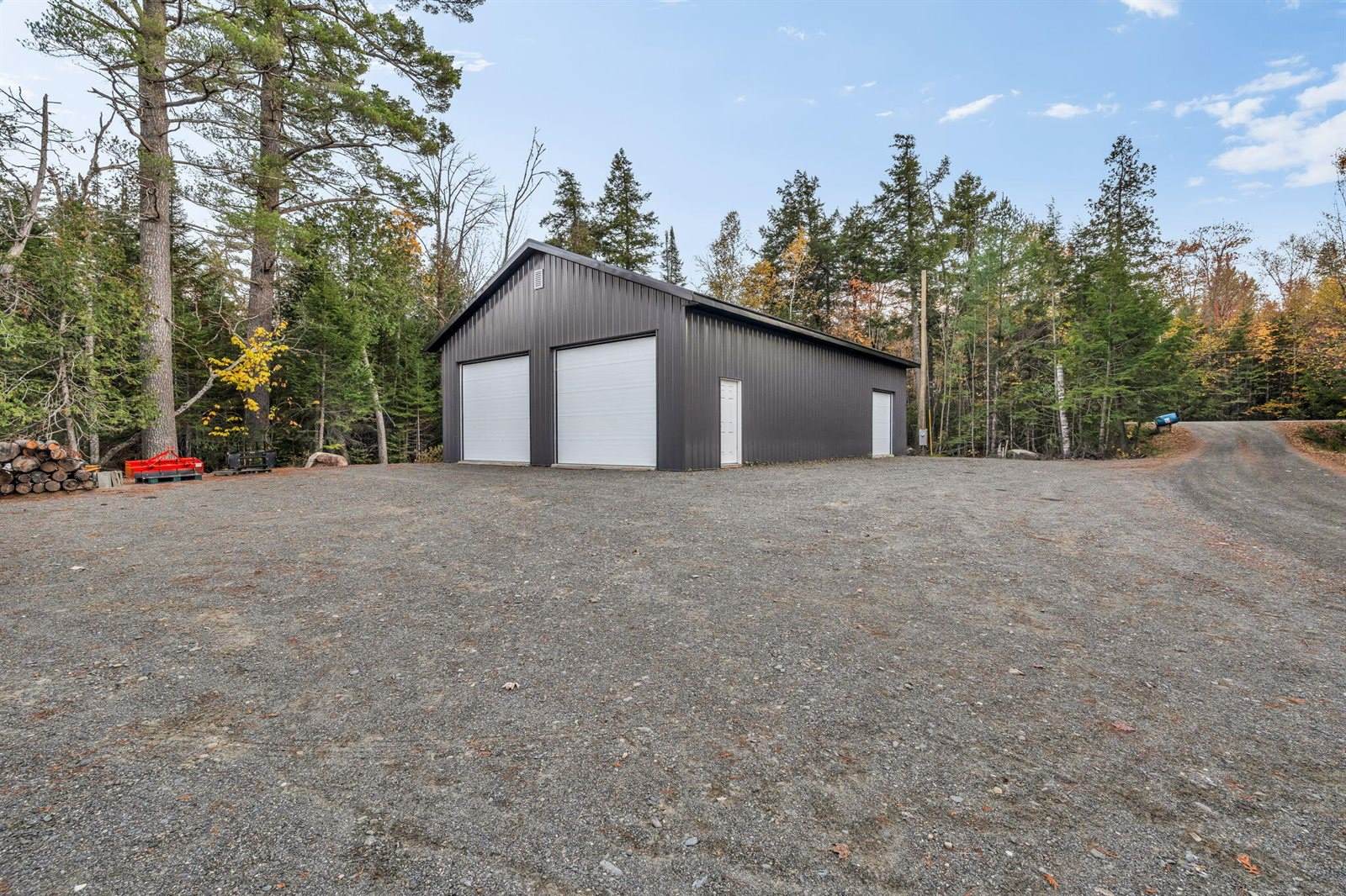 11 Salmon Road, Dover-Foxcroft, ME 04426