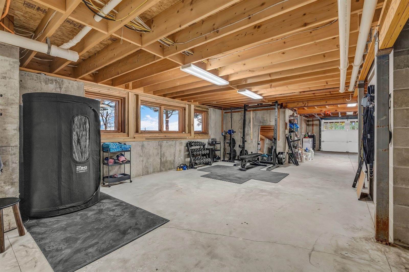 11 Salmon Road, Dover-Foxcroft, ME 04426