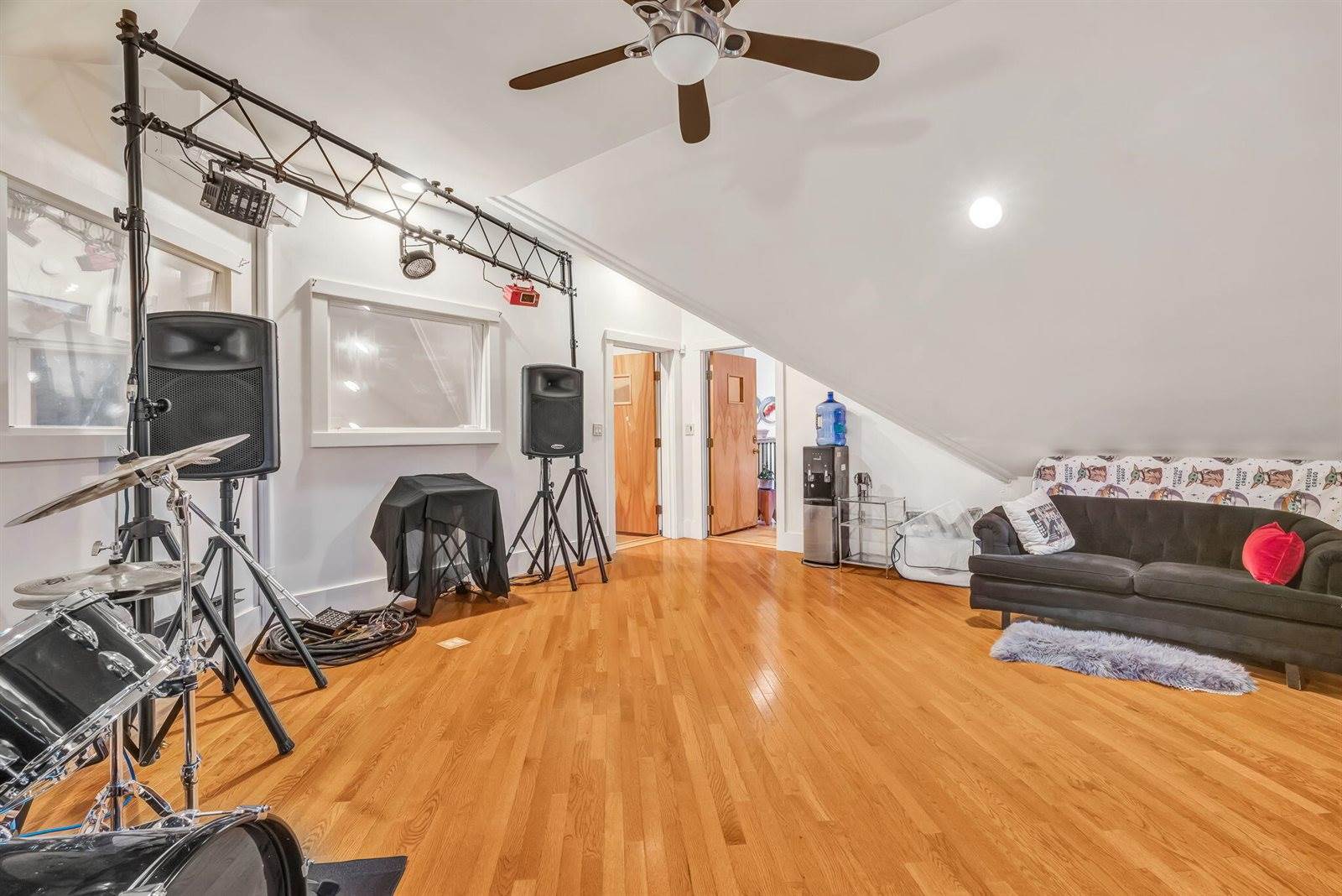 11 Salmon Road, Dover-Foxcroft, ME 04426