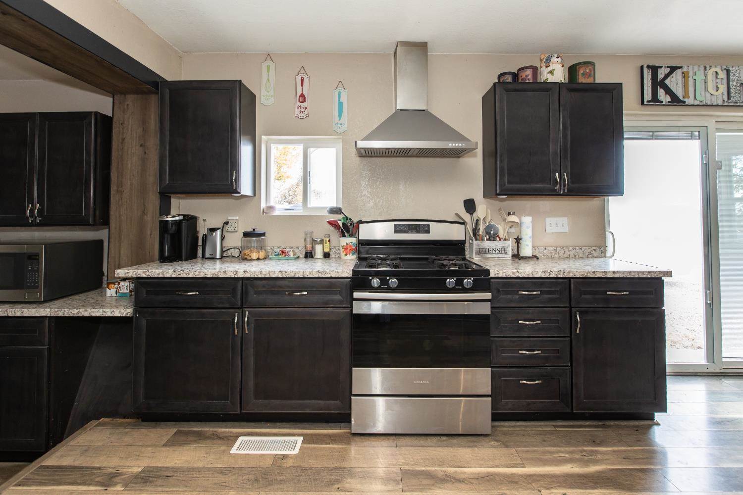 633 South Big Bow Grade, Johnson, KS 67855