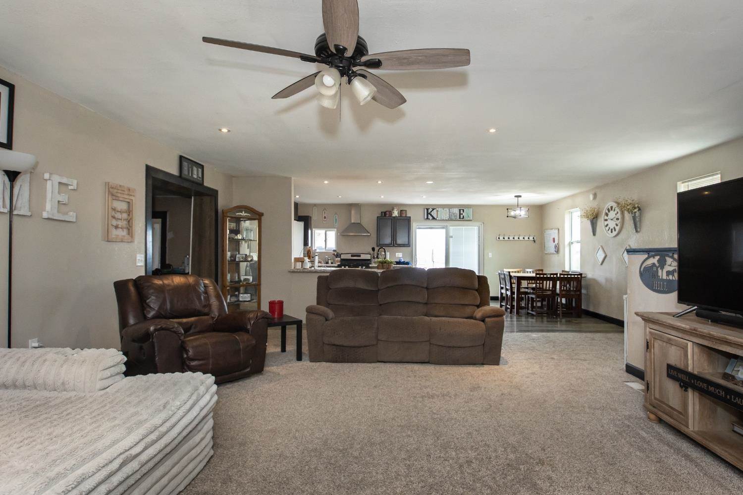 633 South Big Bow Grade, Johnson, KS 67855