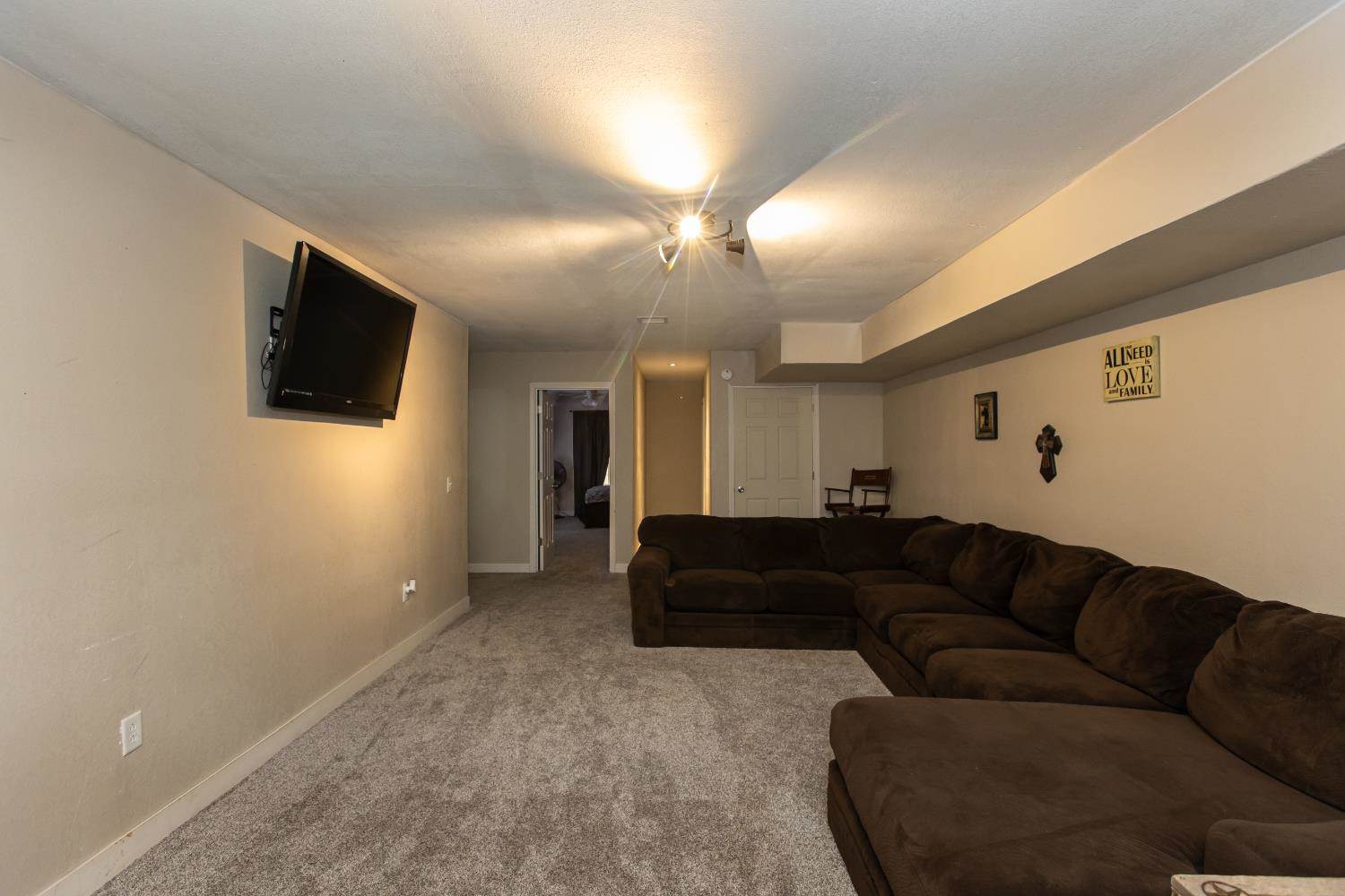633 South Big Bow Grade, Johnson, KS 67855