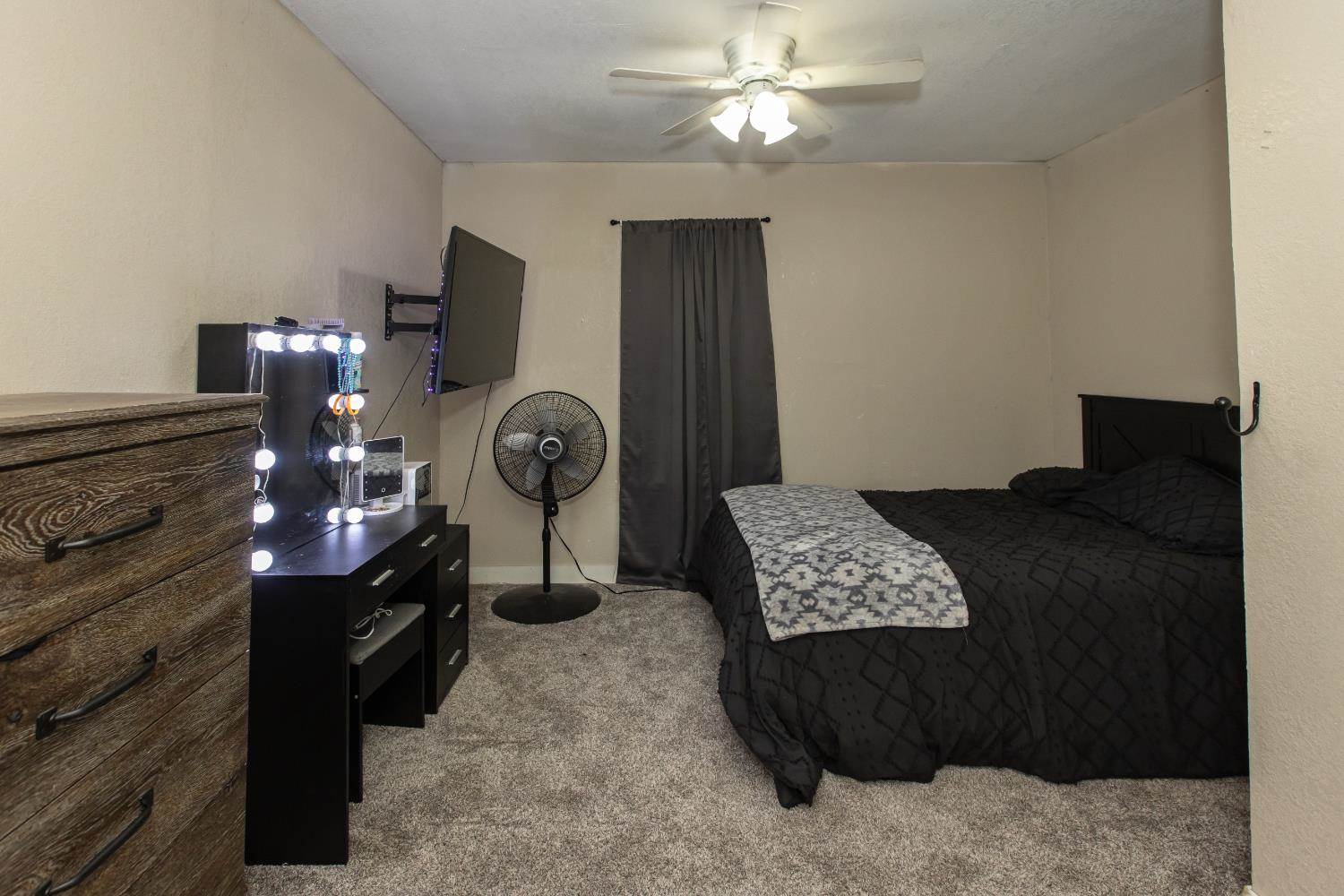 633 South Big Bow Grade, Johnson, KS 67855