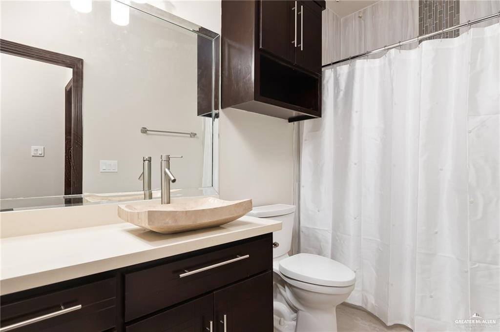 2809 Grambling Avenue, McAllen, TX 78504