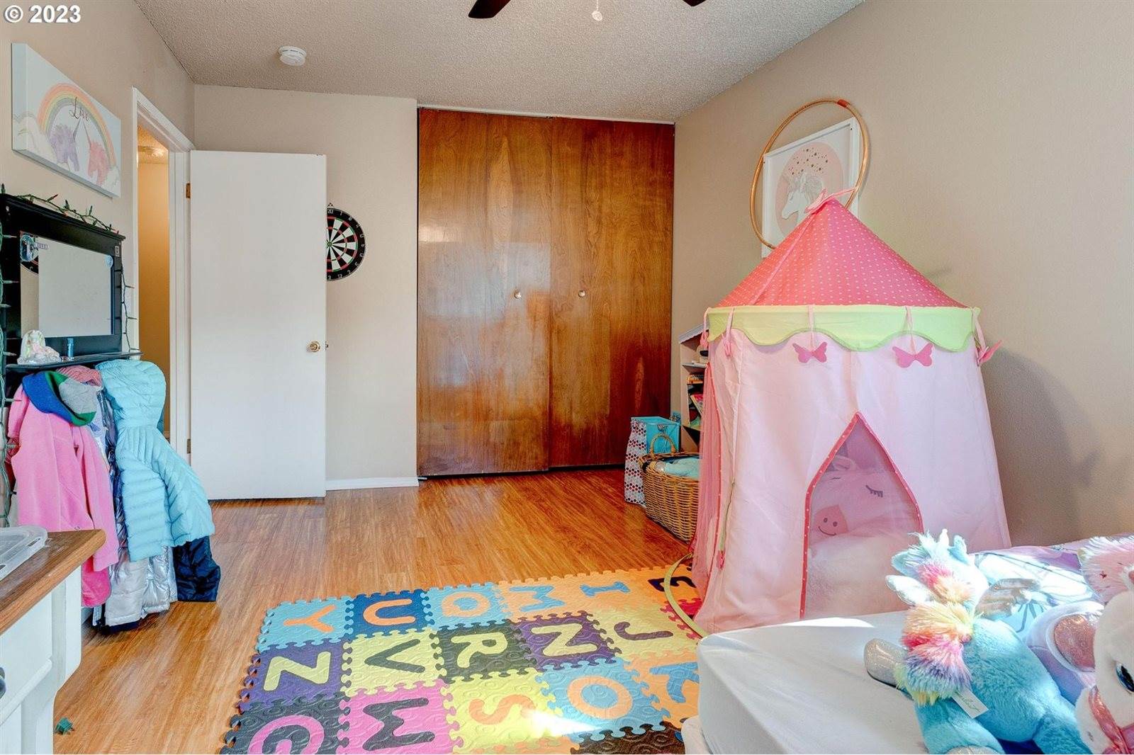 6097 SW Valley Ave, Beaverton, OR 97008