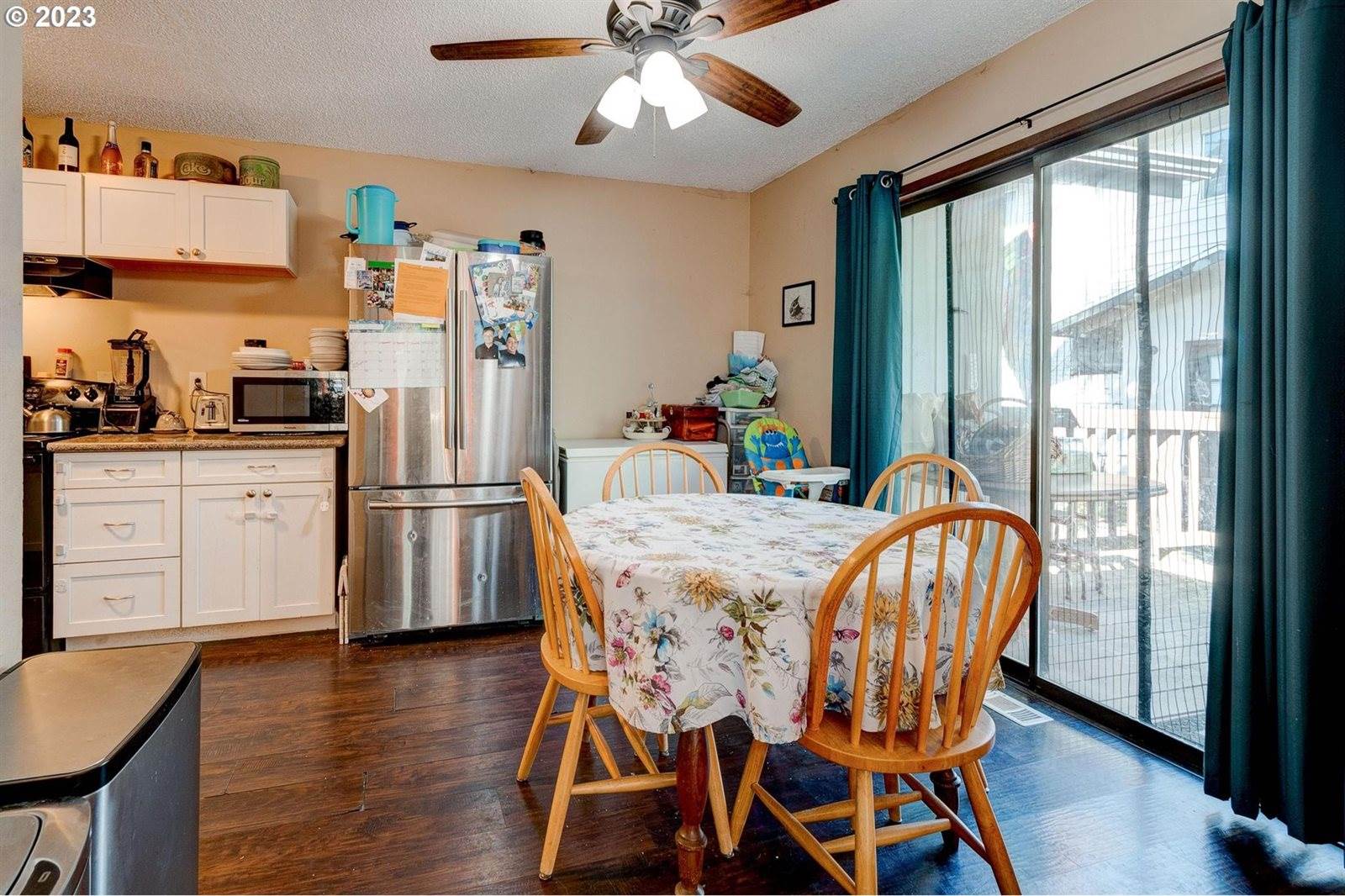 6097 SW Valley Ave, Beaverton, OR 97008