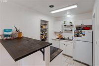 6097 SW Valley Ave, Beaverton, OR 97008