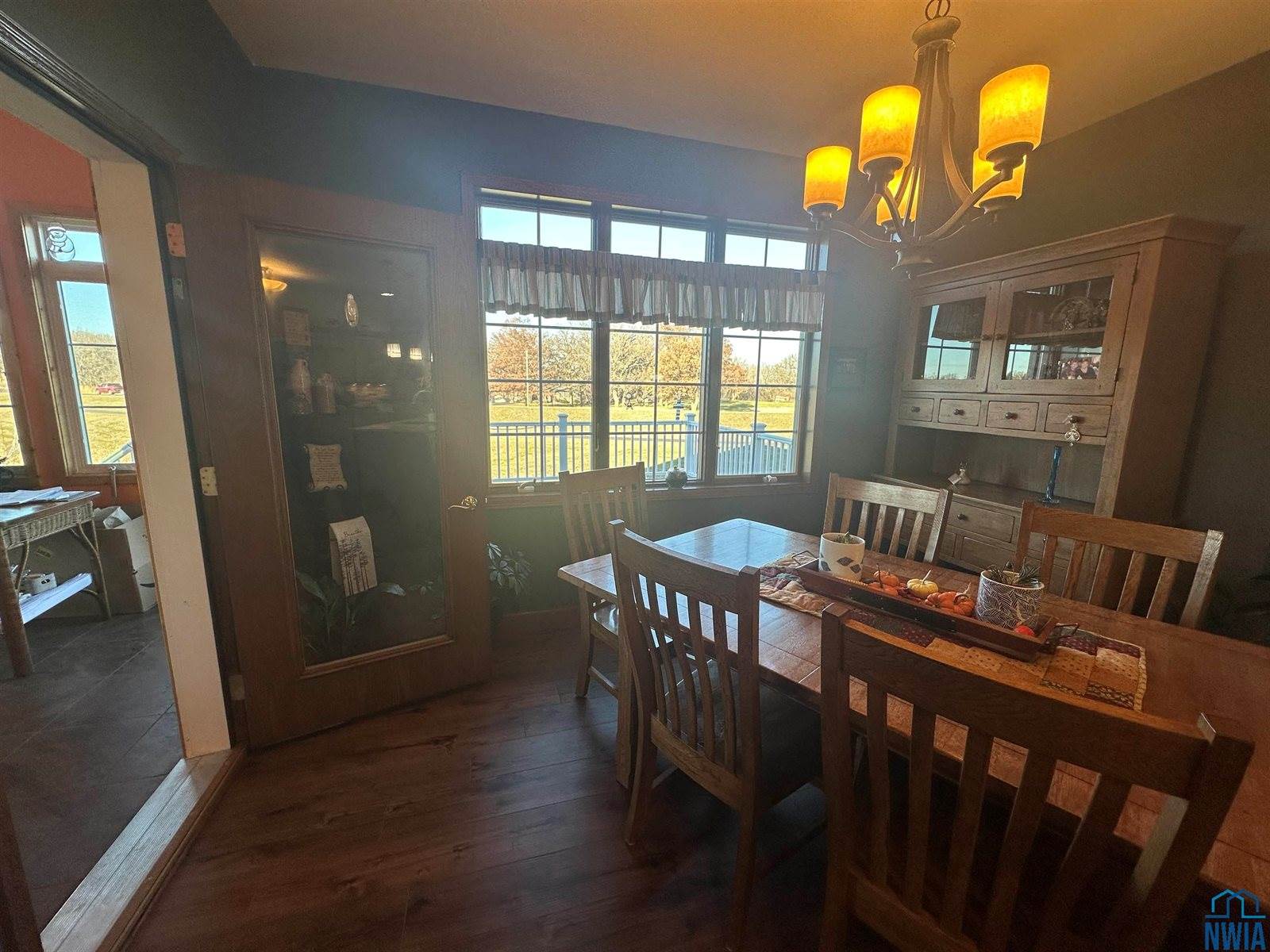 240 N Pond Dr., Jackson, MN 56143